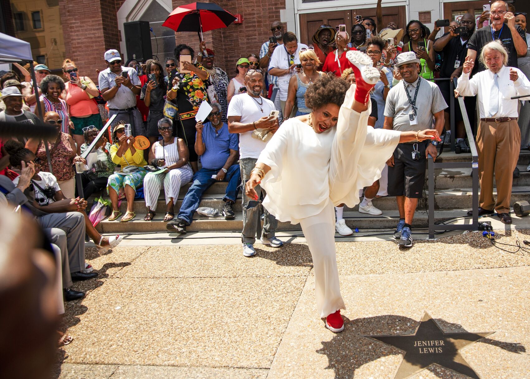 Jenifer Lewis receives star on the St. Louis Walk of Fame